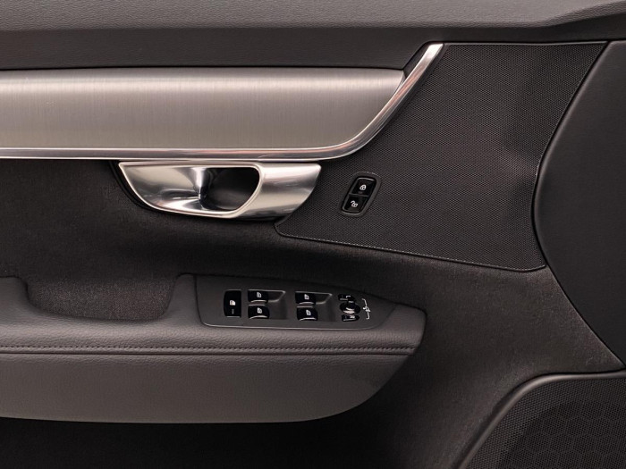 Volvo V90 D4 AWD MOMENTUM REZERVACE 2.0 d Momentum