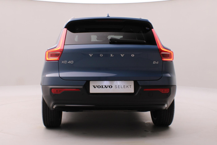 Volvo XC40 B4 DARK ULTRA AUT CZ