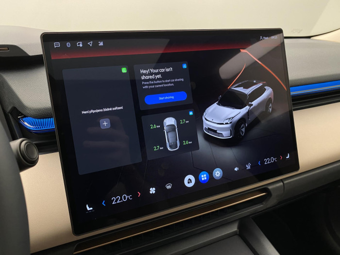 Lynk & Co 08 MORE PHEV