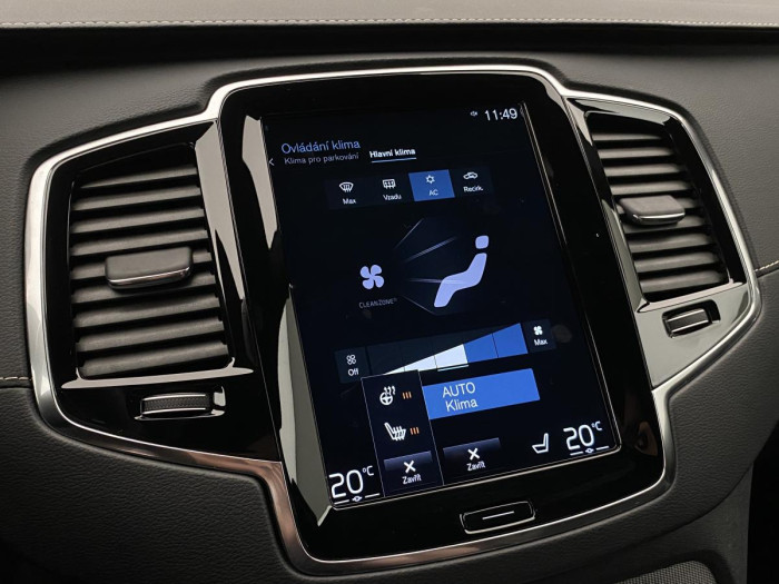 Volvo XC90 B6 AWD R-DESIGN AUT REZERVACE