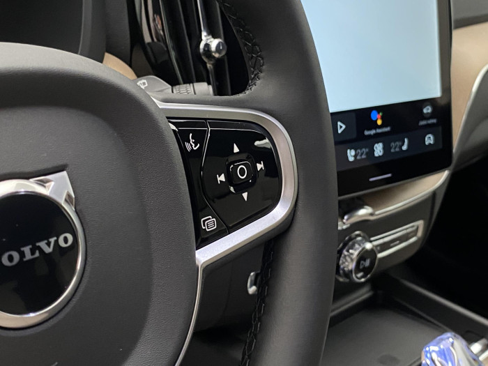 Volvo XC60 T6 AWD AUT DARK PLUS