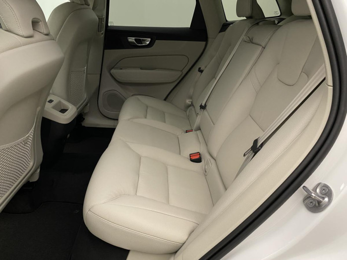 Volvo XC60 B4 AWD AUT DARK PLUS 2.0 Plus