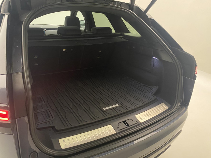 Land Rover Range Rover Velar D300 DYNAMIC SE AWD REZERVACE 3.0 d Dynamic SE