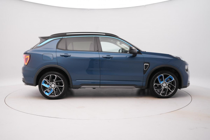 Lynk & Co 01 PHEV DCT AUT 1.maj. REZERVACE
