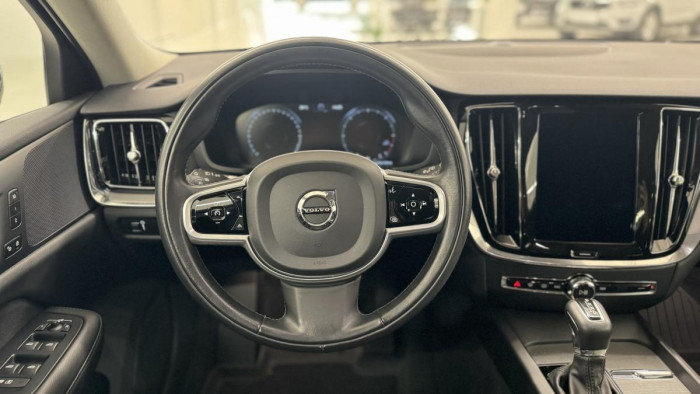 Volvo V60 CROSS COUNTRY D4 AWD REZERVACE 2.0 d