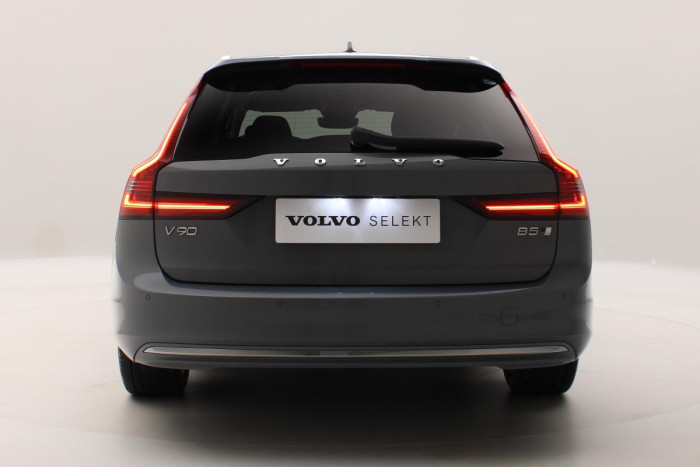 Volvo V90 B5 AWD INSCRIPTION REZERVACE