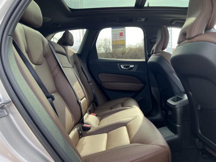 Volvo XC60 T6 AWD RECHARGE INSCRIPTION