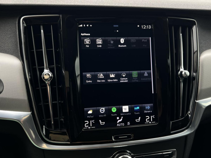 Volvo V90 D4 MOMENTUM PRO Aut 1.maj. 2.0 d Momentum