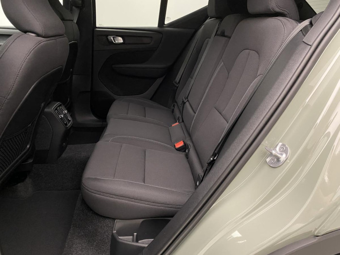Volvo XC40 PURE ELECTRIC RECHARGE PLUS Plus