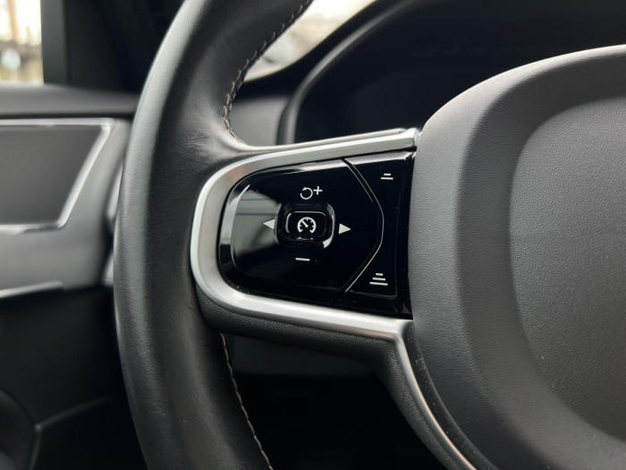 Volvo XC90 B5 AWD MOMENTUM Aut 1.maj. 2.0 Momentum