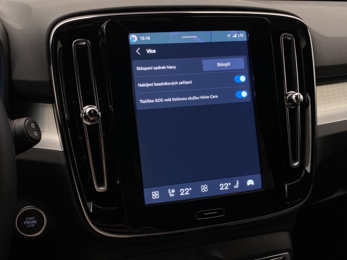 Volvo XC40 B3 DARK PLUS AUT CZ