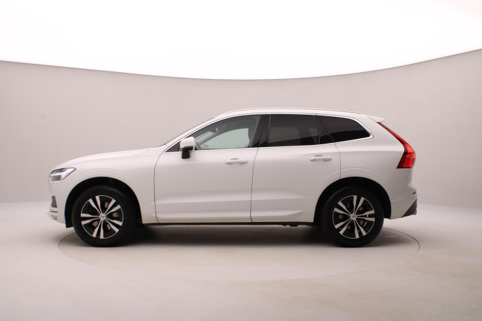 Volvo XC60 B4 AWD MOMENTUM AUT CZ 2.0 Momentum