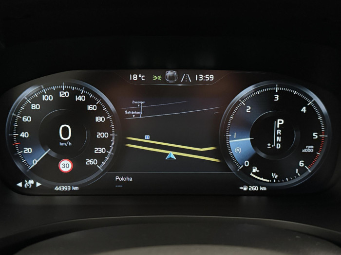 Volvo V60 CC D4 AWD MOMENTUM CZ 1.maj 2.0 d CC CC Momentum