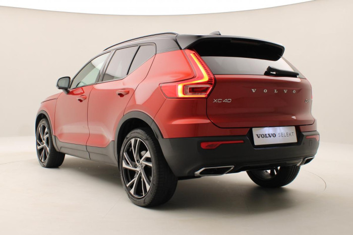 Volvo XC40 D4 AWD R-DESIGN AUT CZ 1.maj 2.0 d