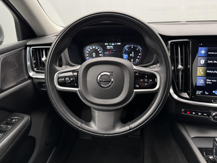 Volvo V60 B4 MOMENTUM PRO AUT 2.0 Momentum