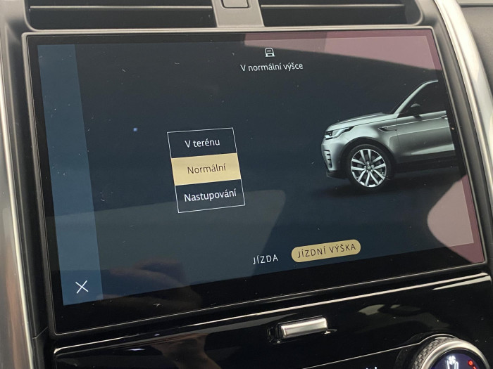 Land Rover Discovery D300 HSE AWD AUT 7míst 3.0 d