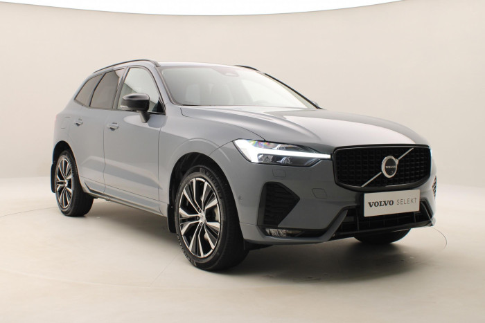 Volvo XC60 B4 AWD PLUS DARK AUT 1.maj