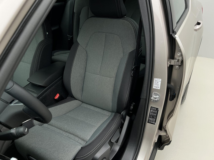 Volvo XC40 B4 AWD CORE AUT