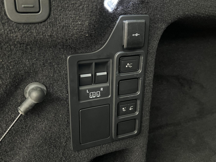 Land Rover Discovery D250 R-DYNAMIC SE AWD AUT 3.0 d Dynamic SE