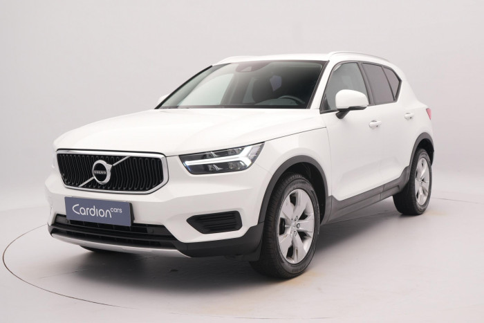 Volvo XC40 B4 MOMENTUM AUT CZ 2.0 Momentum
