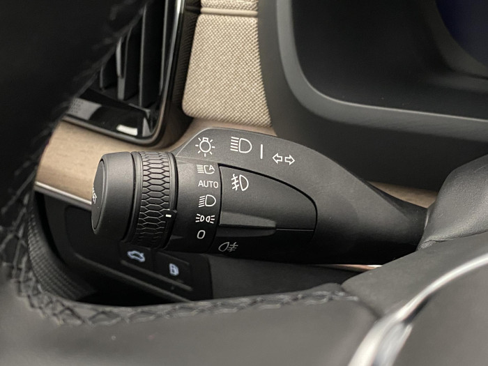 Volvo XC90 T8 AWD PLUG-IN BRIGHT ULTRA 7m