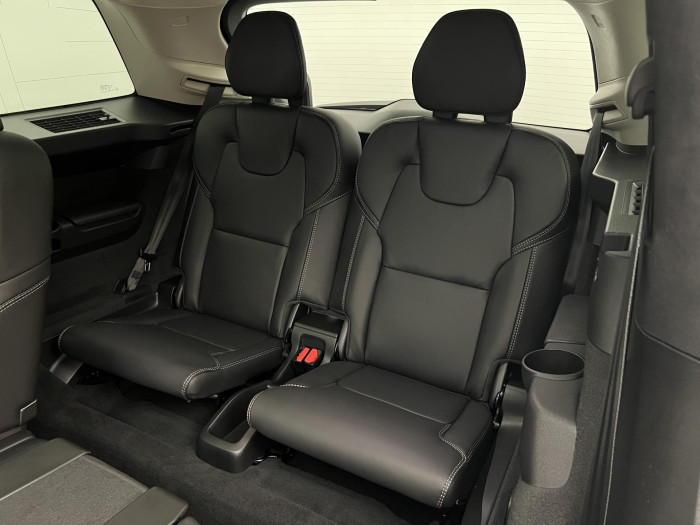 Volvo XC90 T8 AWD RECHARGE DARK ULTRA AUT
