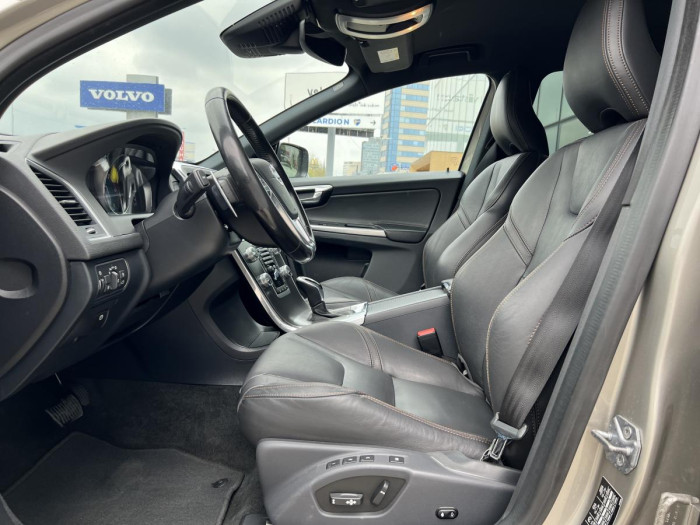 Volvo XC60 D5 AWD SUMMUM Aut 2.4 d Summum
