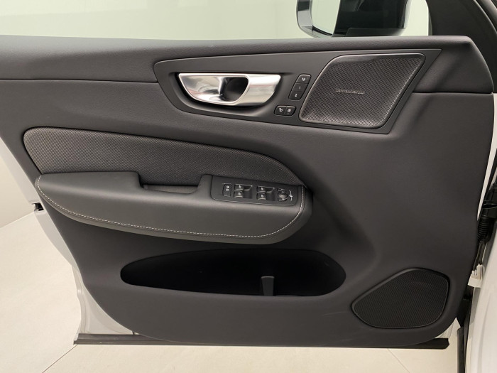 Volvo XC60 T6 AWD PLUG-IN DARK PLUS AUT