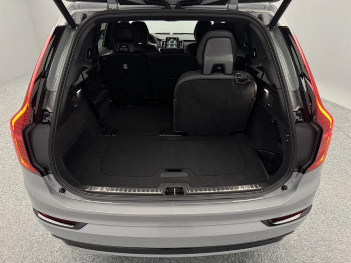 Volvo XC90 B5 AWD AUT BLACK EDITION ULTRA 2.0 Edition