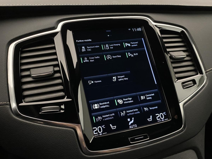 Volvo XC90 B6 AWD R-DESIGN AUT REZERVACE