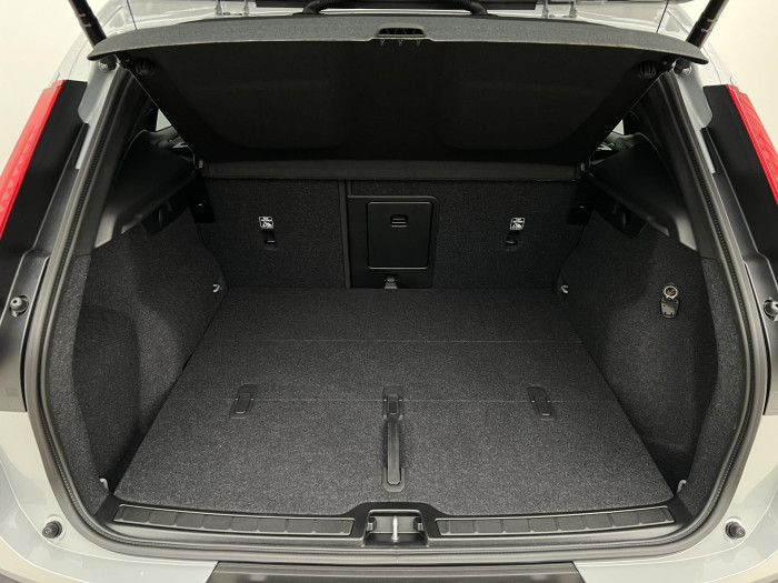 Volvo XC40 B4 DARK ULTRA AUT