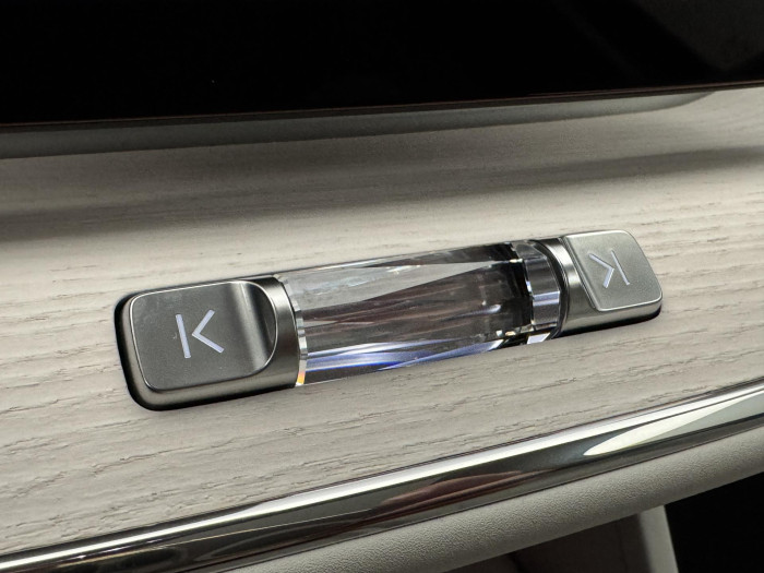 Volvo ES90 PURE ELECTRIC ULTRA