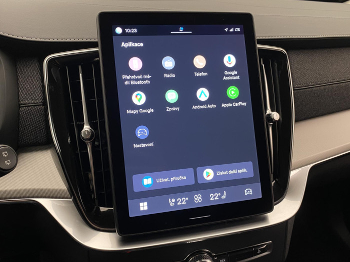 Volvo XC90 T8 AWD RECHARGE CORE AUT CZ 7m