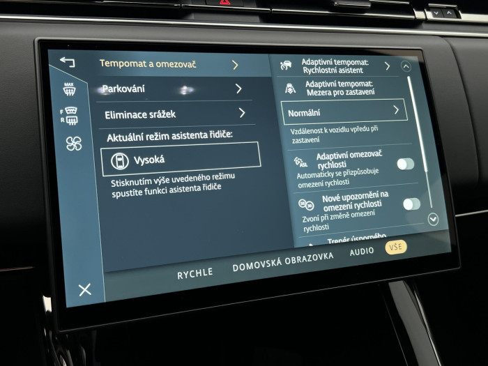 Land Rover Range Rover Sport D300 DYNAMIC SE AWD Aut 3.0 d Dynamic SE