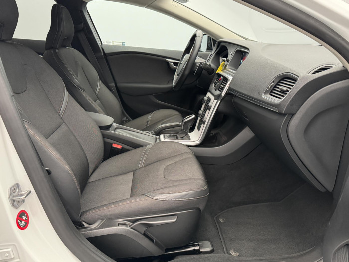 Volvo V40 CC T4 AWD MOMENTUM  AUT 2.0 CC CC Momentum