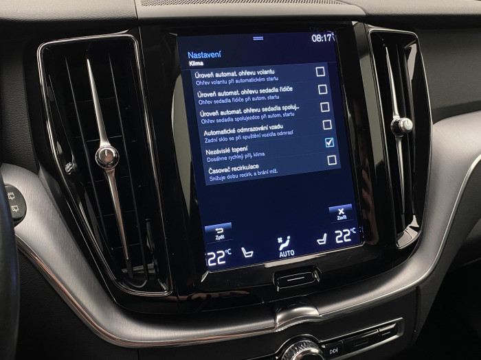 Volvo XC60 B4 AWD DARK PLUS AUT