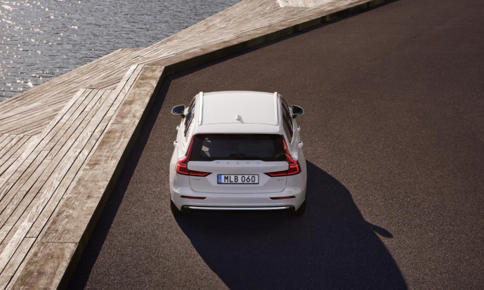 Volvo V60 B4 BRIGHT PLUS AUT