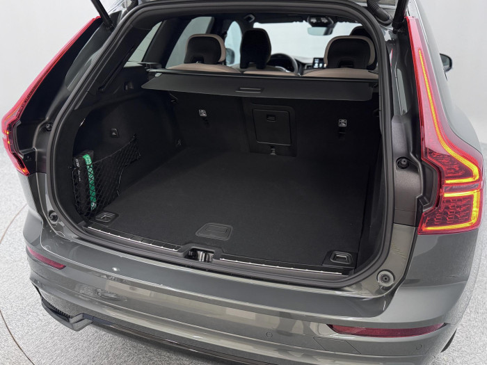 Volvo XC60 T6 AWD AUT DARK PLUS