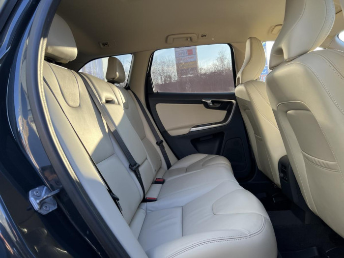 Volvo XC60 D4 AWD SUMMUM Aut 1.maj. 2.4 d Summum