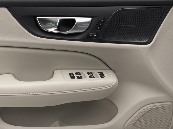 Volvo V60 B4 AUT BRIGHT PLUS