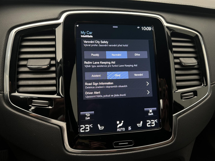 Volvo XC90 B5 AWD INSCRIPTION AUT CZ