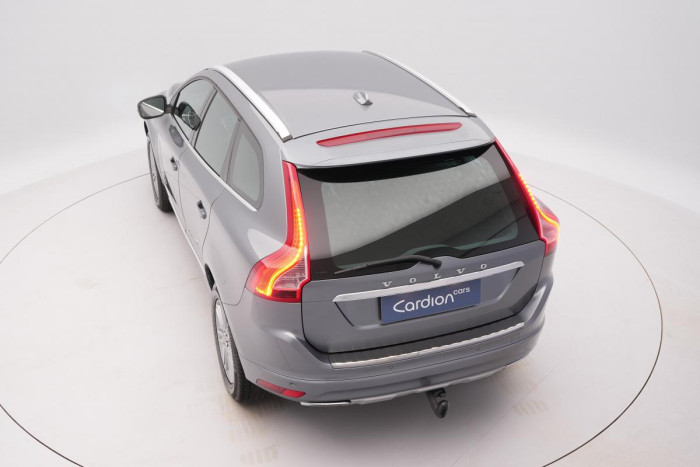 Volvo XC60 D4 AWD SUMMUM AUT REZERVACE 2.4 d Summum