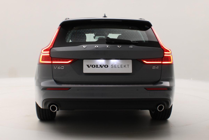 Volvo V60 B4 MOMENTUM AUT REZERVACE 2.0 Momentum