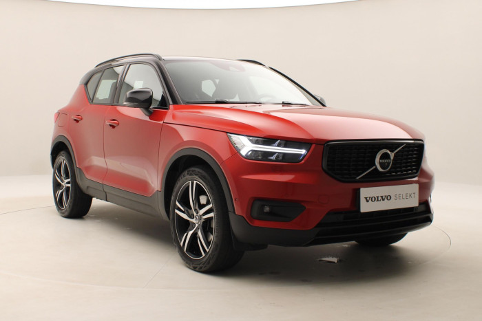Volvo XC40 B5 AWD R-DESIGN AUT CZ 1.maj.