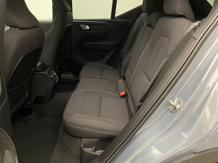 Volvo XC40 CORE SINGLE MOTOR RECHARGE