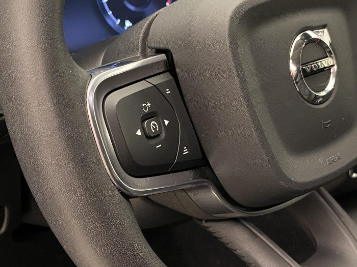 Volvo XC40 B4 AWD INSCRIPTION AUT CZ