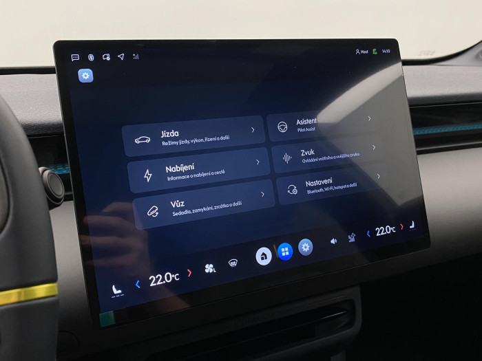 Lynk & Co 02 MORE EV