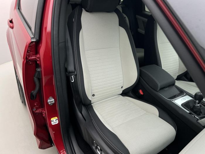 Land Rover Discovery Sport D165 R-DYNAMIC SE CZ APPROVED 2.0 d Dynamic SE