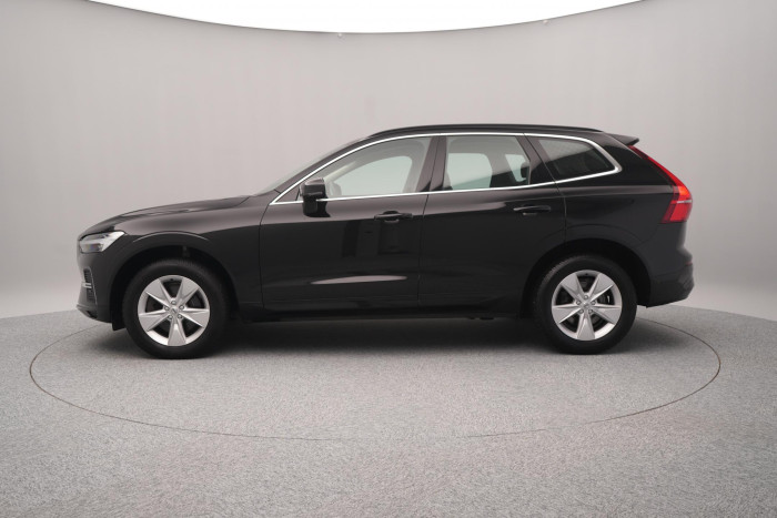 Volvo XC60 B4 AWD CORE CZ 1. maj
