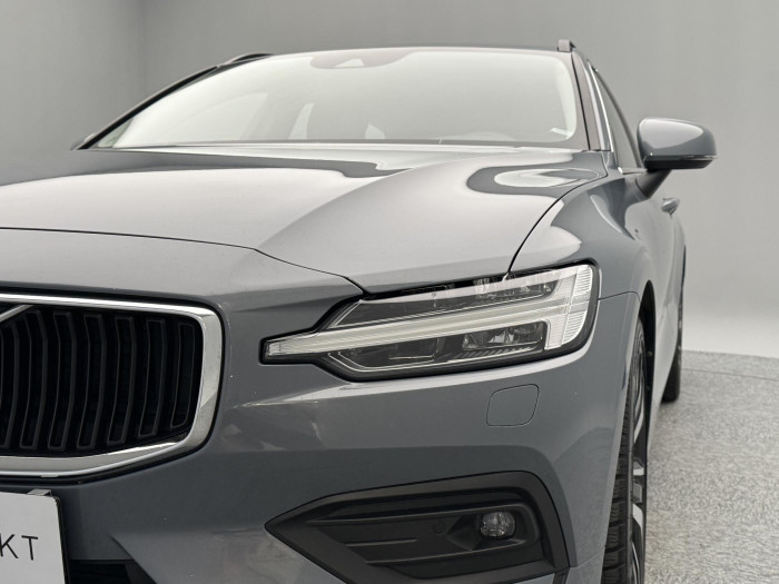 Volvo V60 B4 MOMENTUM PRO AUT CZ 1.maj. 2.0 Momentum